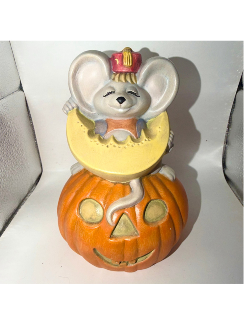 Vintage Ceramic HALLOWEEN Decor Pumpkin Moon Mouse Ceramic Figurine 1980s